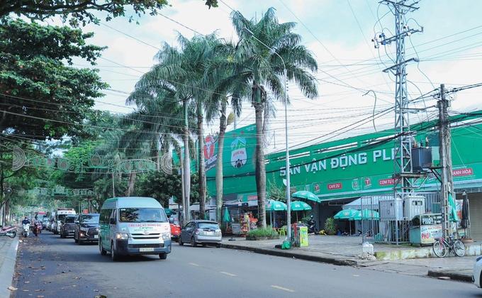 Việc làm ý nghĩa của HAGL dành cho HLV Dương Minh Ninh ngày tiễn biệt